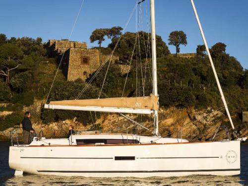 Segelyacht Dufour 310 Grand Large chartern in La Trinite sur Mer