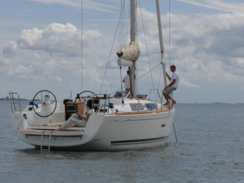Segelboot Dufour 325 Grand Large Yachtcharter in Gouvia