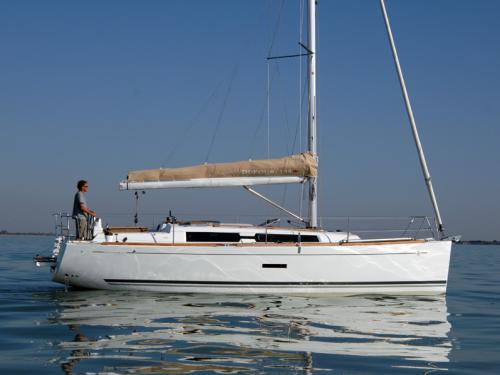 Yacht Dufour 335 Grand Large for charter in Marina Mandalina