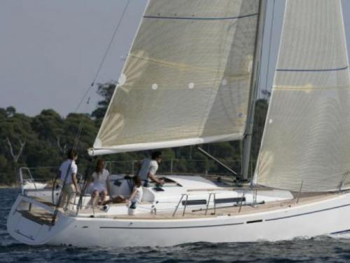 Sailing boat Dufour 34 for rent in La Trinite sur Mer