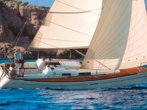 Yacht Dufour 34 chartern in La Trinite sur Mer Hafen