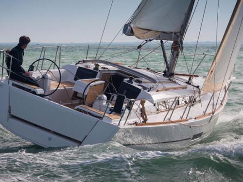 Sailing boat Dufour 350 Grand Large for hire in Palma