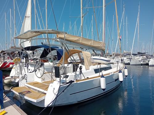Yacht Dufour 350 Grand Large Yachtcharter in Biograd na Moru