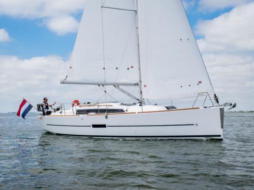 Segelyacht Dufour 360 Grand Large Yachtcharter in Pula Segelyacht Dufour 360 Grand Large Yachtcharter in Pula