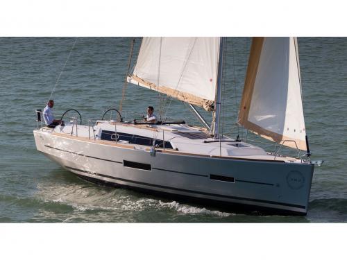 Segelyacht Dufour 360 Grand Large Yachtcharter in Marina di Portisco