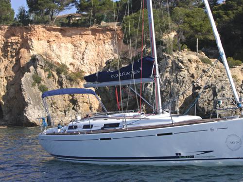 Yacht Dufour 365 Grand Large chartern in Marina Hramina