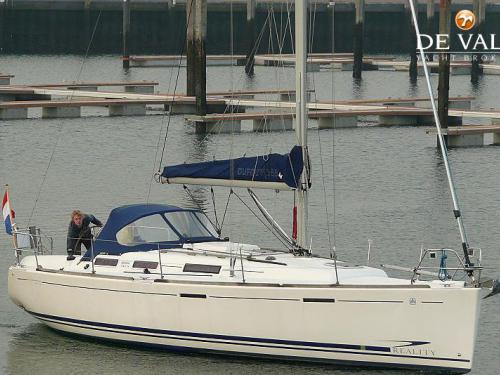 Yacht Dufour 365 Grand Large for rent in La Rochelle
