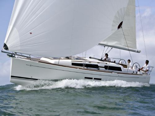 Segelboot Dufour 375 Grand Large Yachtcharter in Rogoznica