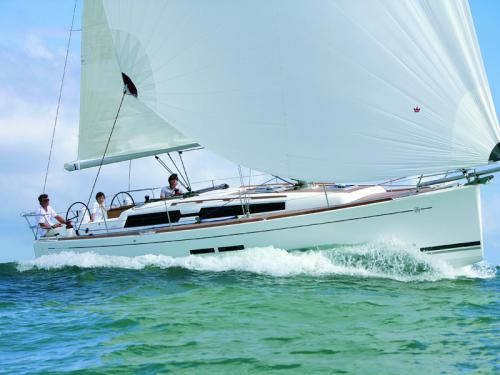 Segelyacht Dufour 375 Grand Large Yachtcharter in Marina Frapa