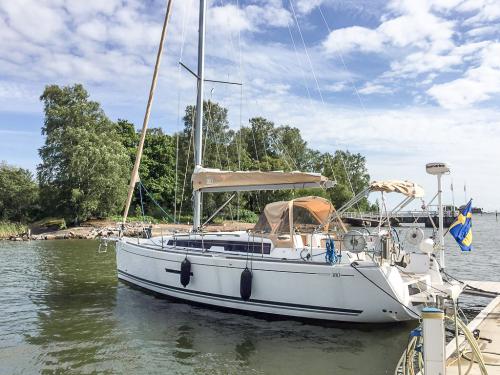 Yacht Dufour 380 Grand Large Yachtcharter in Lidingö