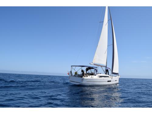 Segelyacht Dufour 382 Grand Large chartern in Palermo