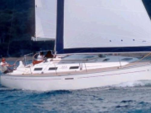 Yacht Dufour 385 available for charter in Marina di Portorosa
