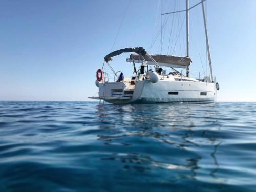 Yacht Dufour 390 Grand Large Yachtcharter in Marina di Portorosa