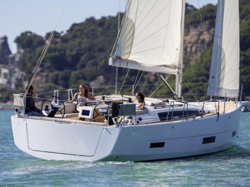 Sailing yacht Dufour 390 Grand Large for hire in Lefkas