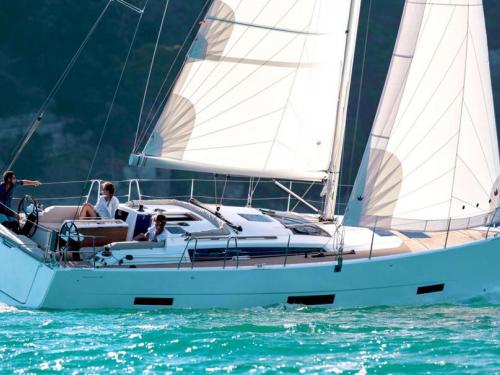 Sailboat Dufour 390 Grand Large for rent in Athens