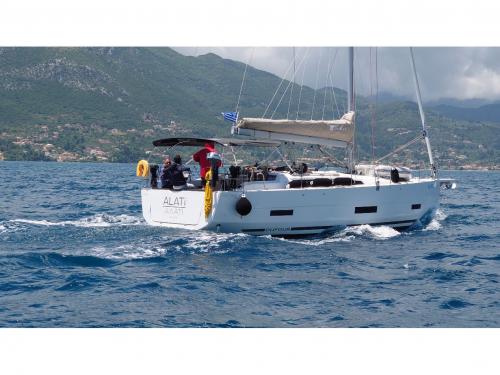 Yacht Dufour 390 Grand Large for rent in Lefkas