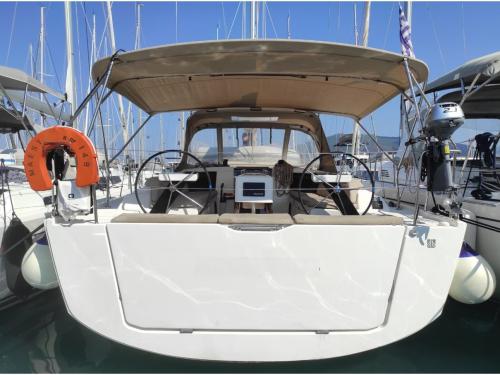 Yacht Dufour 390 Grand Large Yachtcharter in Lefkas
