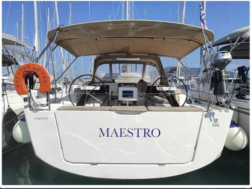 Yacht Dufour 390 Grand Large for hire in Sivota