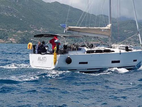 Sailing boat Dufour 390 Grand Large for rent in Lefkas Marina