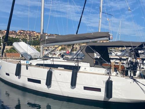 Sailing yacht Dufour 390 Grand Large for charter in Portisco