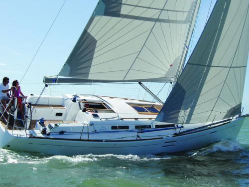 Dufour 40 Segelyacht Charter Barcelona