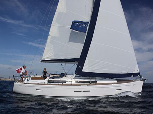 Segelyacht Dufour 405 chartern in Bormes les Mimosas