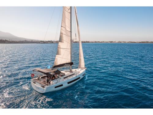 Sailing yacht Dufour 41 for hire in Kos City