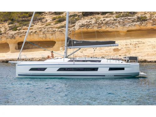 Yacht Dufour 41 chartern in Marina Preveza