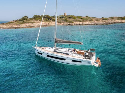 Segelyacht Dufour 41 chartern in Marina Kornati