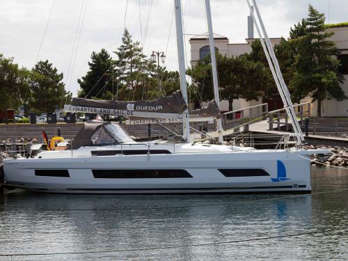Segelyacht Dufour 41 chartern in Yachthafen Hohe Düne