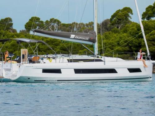 Yacht Dufour 41 for rent in Procida