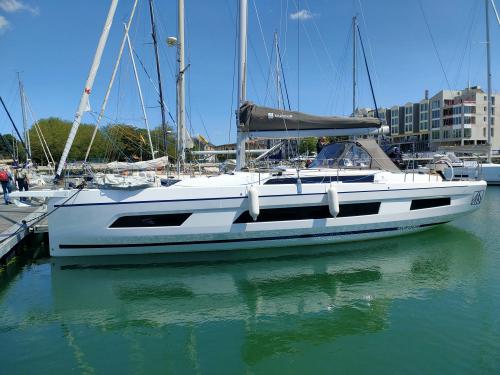 Segelyacht Dufour 41 Yachtcharter in Castellammare di Stabia