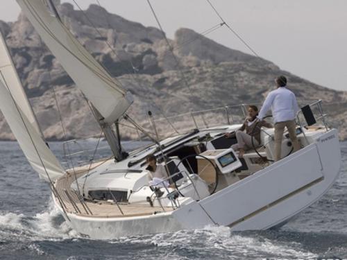 Segelboot Dufour 412 Grand Large chartern in Arrecife Segelboot Dufour 412 Grand Large chartern in Arrecife
