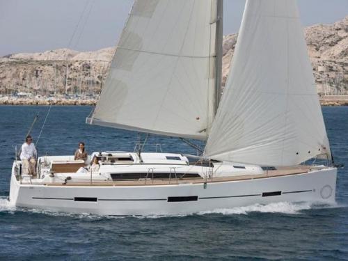 Yacht Dufour 412 Yachtcharter in Pula