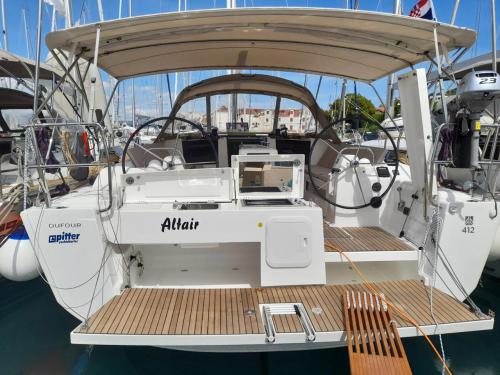 Segelyacht Dufour 412 Yachtcharter in Marina Hramina