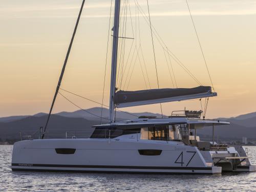 Cat Saona 47 for hire in Marina Veruda