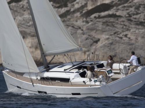 Segelyacht Dufour 412 Grand Large chartern in Marina La Lonja