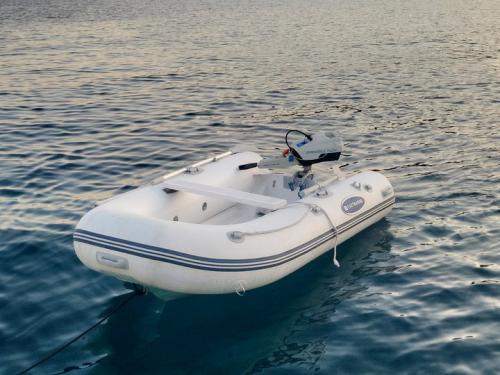 Sailing yacht Dufour 412 Grand Large for charter in Oren