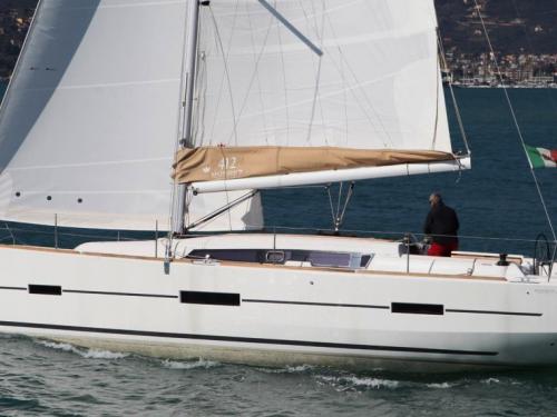 Sailing yacht Dufour 412 for charter in Gouvia