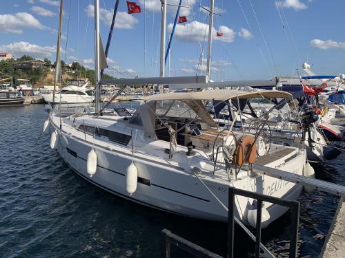 Segelboot Dufour 412 Grand Large Yachtcharter in Fethiye