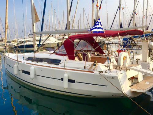 Yacht Dufour 412 Grand Large Yachtcharter in Lefkas