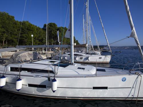 Segelyacht Dufour 412 Grand Large Yachtcharter in Mali Losinj Segelyacht Dufour 412 Grand Large Yachtcharter in Mali Losinj
