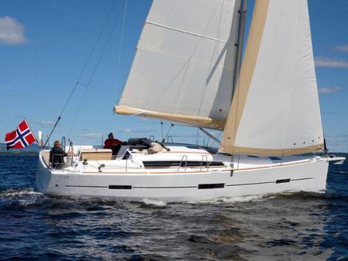 Segelyacht Dufour 412 Grand Large chartern in Marina Punat