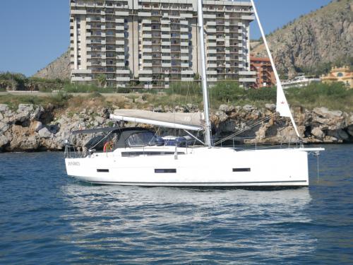 Yacht Dufour 430 chartern in Milazzo