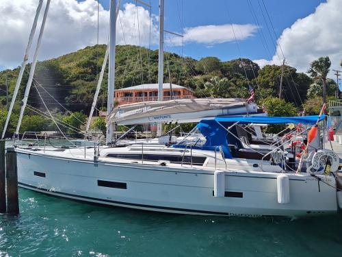 Segelyacht Dufour 430 chartern in Frenchtown Harbour Marina