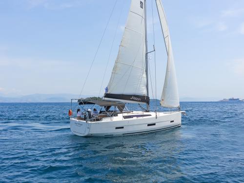 Sailing boat Dufour 430 for charter in Gouvia Marina