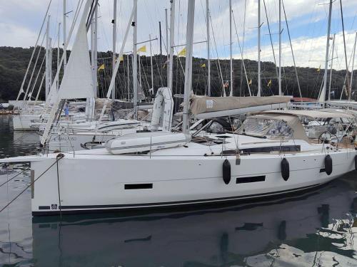 Segelyacht Dufour 430 Yachtcharter in Marina Veruda
