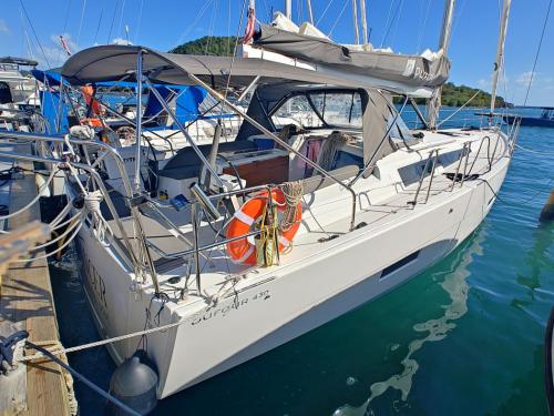 Sailing yacht Dufour 430 for rent in Frenchtown Harbour Marina