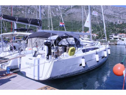 Yacht Dufour 430 Grand Large chartern in Komolac Yacht Dufour 430 Grand Large chartern in Komolac