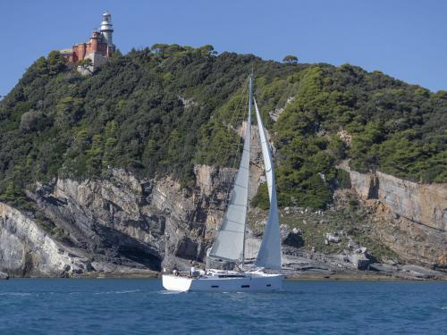Yacht Dufour 430 Grand Large Yachtcharter in Port Corbieres